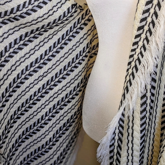 Boho Anna & Ava Long Vest Cardigan Fringe in Cream and Black - Picture 5 of 6